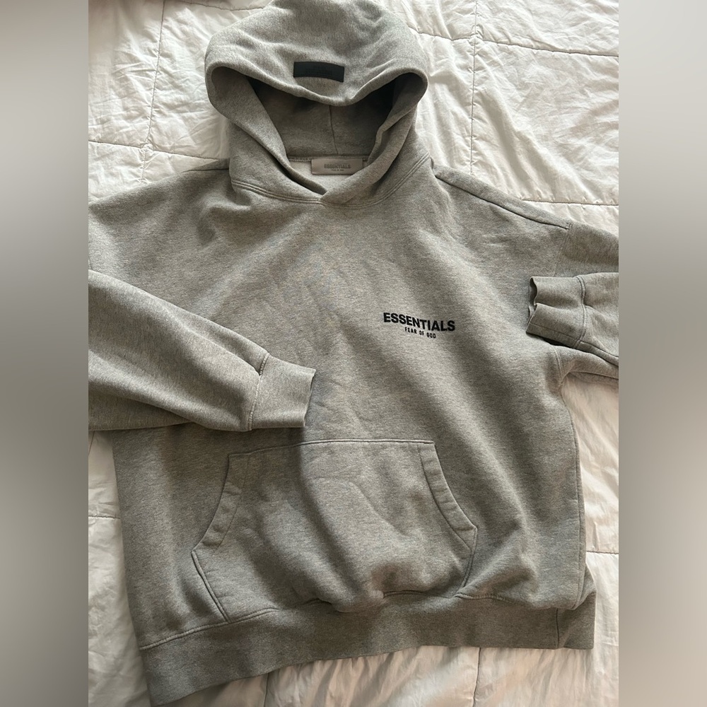 Essentials fear of god hoodie in oatmeal